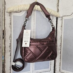 Lug Scamper With Removable Small Strap!!